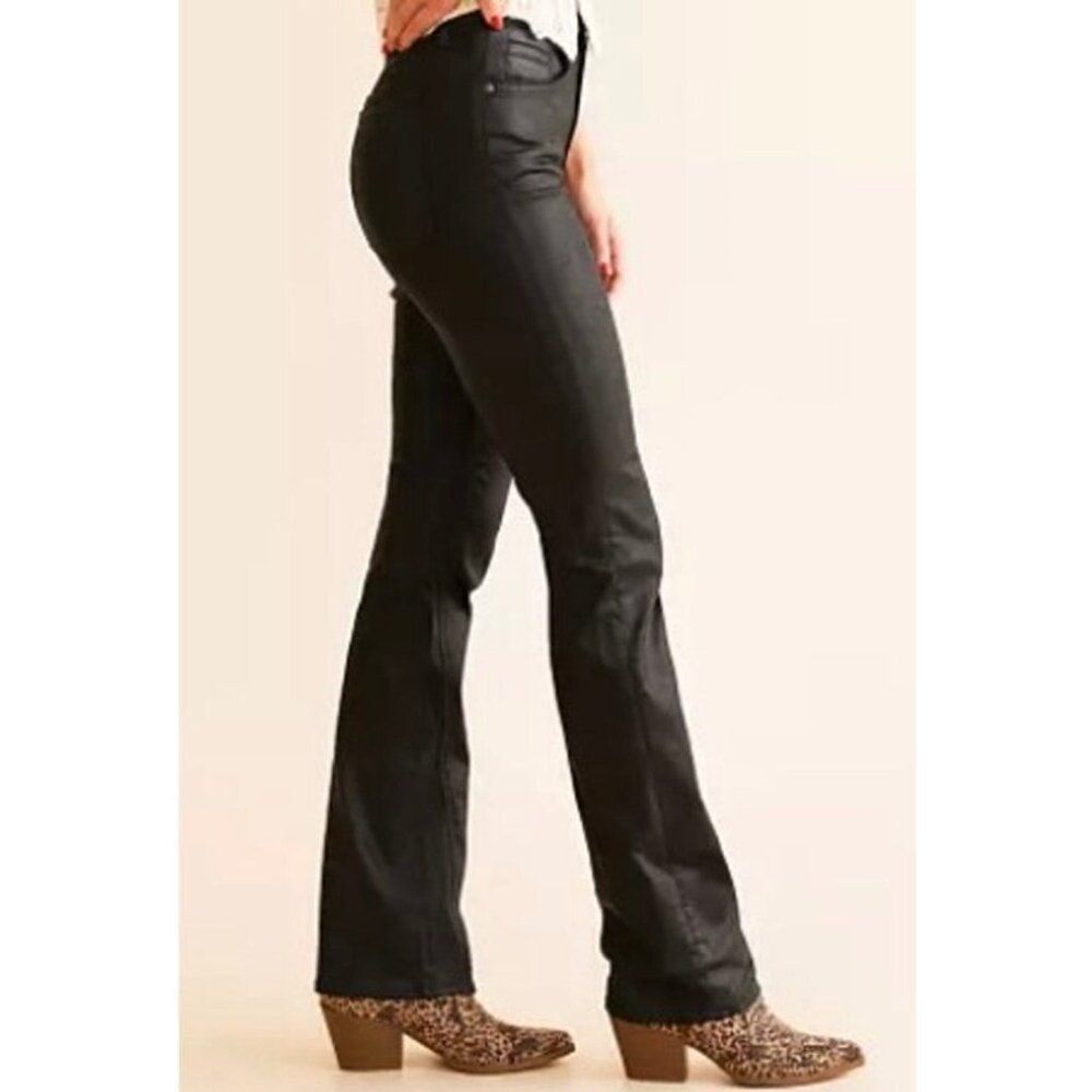 NWT Free Peopleโx We The Free Xena Coated Straight Jeans in Ethereal Black SZ 31 - Picture 11 of 16